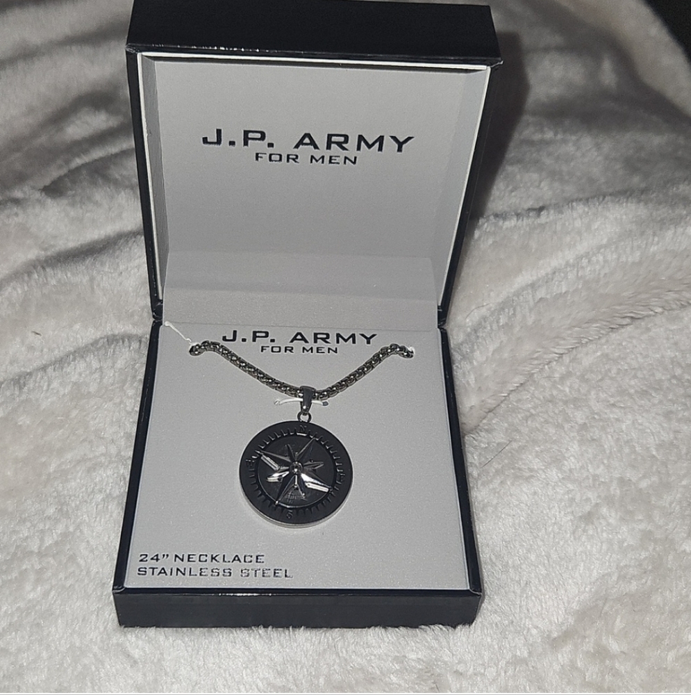 NIB Men's Navigation Compass Necklace and pendant